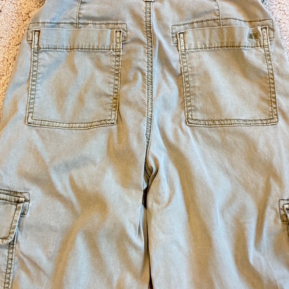 American Eagle Cargo Elastic Waist Light Green Pants - Picture 5 of 11